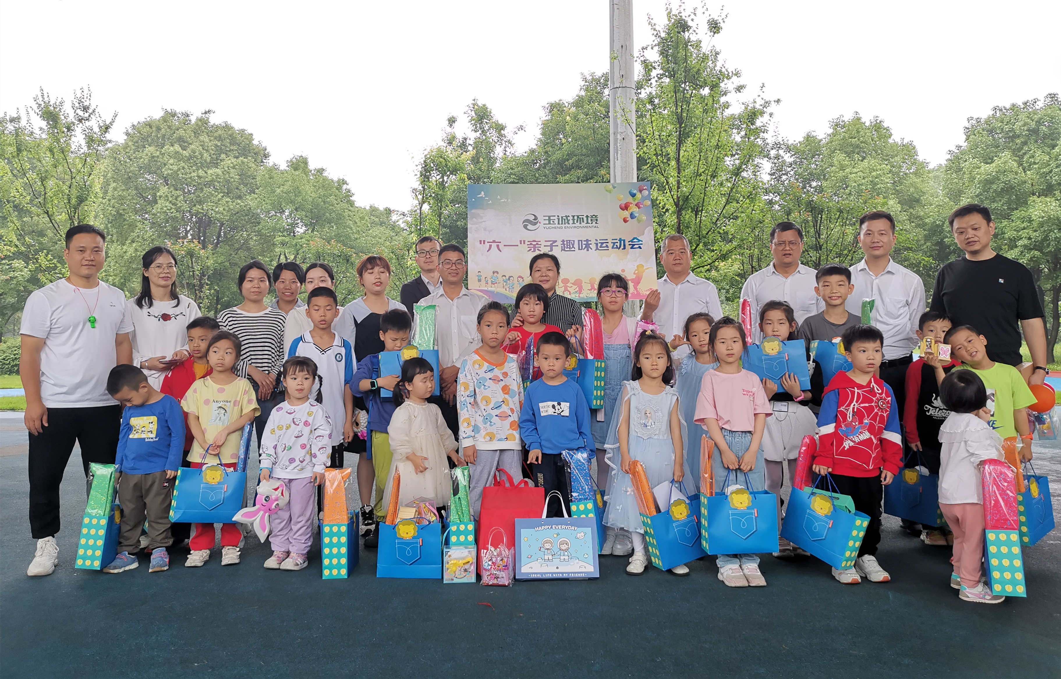 長沙清潔,長沙清潔服務,長沙專業清潔,長沙清潔公司,湖南專業清潔,長沙保潔公司,長沙專業保潔,長沙物業保潔