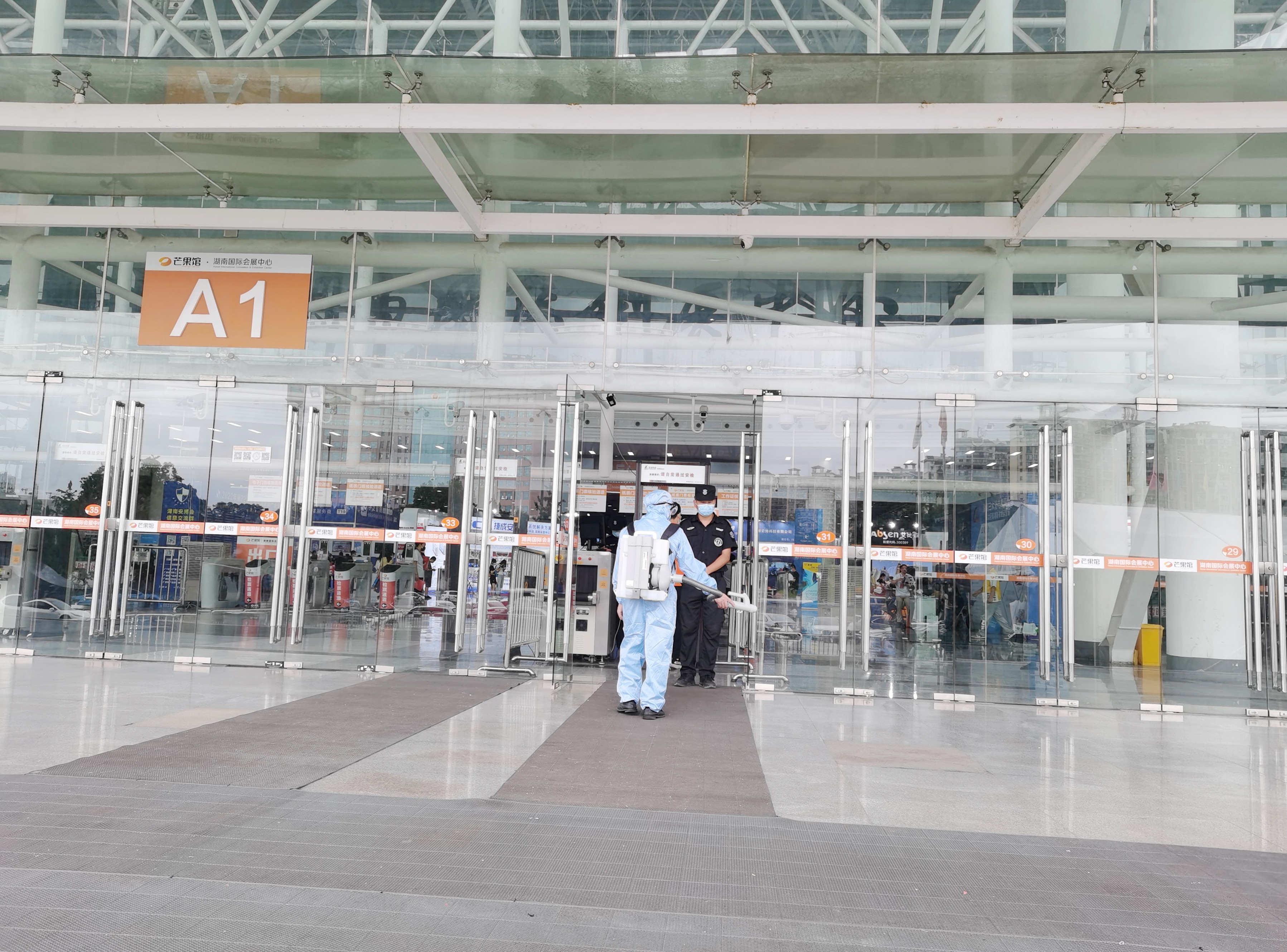 長沙清潔,長沙清潔服務,長沙專業清潔,長沙清潔公司,湖南專業清潔,長沙保潔公司,長沙專業保潔,長沙物業保潔